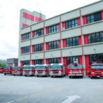 bombeiros-buscam-por-casal-desaparecido-apos-carro-ser-levado-pela-chuva-em-suzano-(sp)