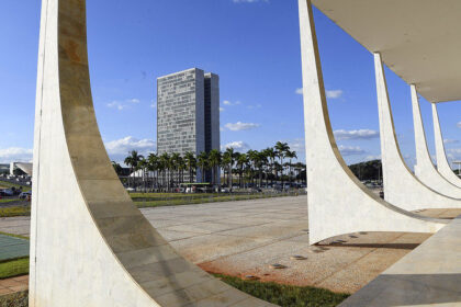 deputados-da-oposicao-querem-dividir-com-senadores-o-poder-de-sabatinar-indicados-ao-stf