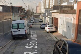 incendio-em-veiculo-na-rua-constancio-na-vila-mafra