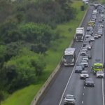 carro-com-pane-mecanica-causa-lentidao-no-anel-viario-magalhaes-teixeira