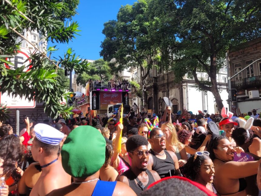 bloco-da-anitta-agita-o-pos-carnaval-do-rio-de-janeiro