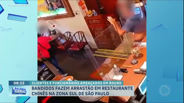 bandidos-fazem-arrastao-em-restaurante-chines-de-sp-e-levam-ate-celulares-de-clientes