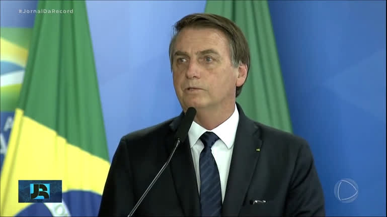 bolsonaro-e-intimado-pela-pf-a-prestar-depoimento-sobre-suposta-minuta-golpista