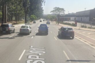 colisao-entre-caminhao-e-automovel-na-avenida-jacu-pessego