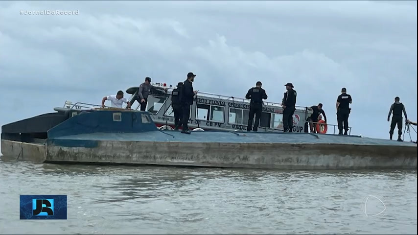 pescadores-encontram-submarino-abandonado-que-pode-ter-sido-usado-pelo-trafico-no-para