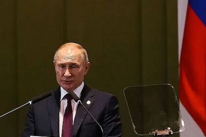 putin-faz-voo-de-campanha-em-bombardeiro-nuclear