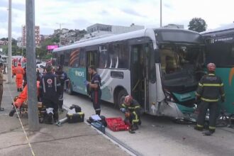 colisao-entre-onibus-do-move-metropolitano-e-taxi-deixa-feridos-em-bh