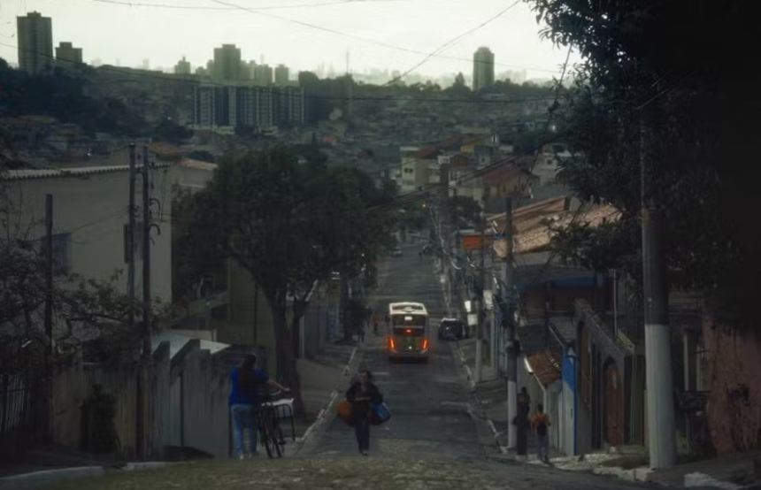 diretora-brasileira-juliana-rojas-ganha-premio-no-festival-de-berlim-2024