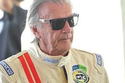 corpo-de-wilson-fittipaldi,-ex-piloto-de-f-1,-e-homenageado-em-pista-de-interlagos