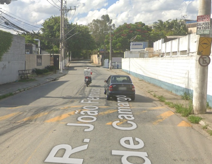 atropelamento-por-automovel-na-rua-joao-ferreira-de-camargo