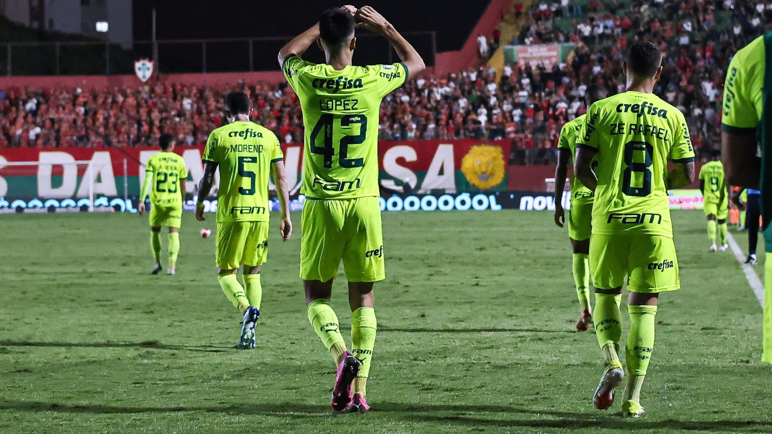 palmeiras-vence-portuguesa-e-assume-lideranca-geral-do-paulistao