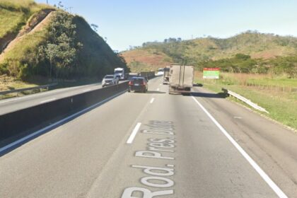 veiculo-colide-com-barreira-de-concreto-na-rodovia-dutra-em-lavrinhas