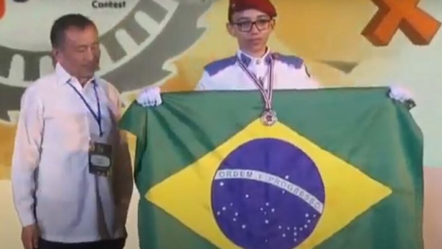 sete-alunos-do-colegio-militar-de-sp-faturam-medalhas-em-olimpiada-de-matematica-na-tailandia