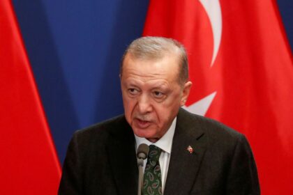 erdogan-chama-campanha-militar-de-israel-em-gaza-de-“tentativa-de-genocidio”