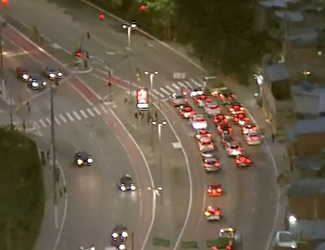 manifestacao-bloqueia-avenida-jose-pinheiro-borges-em-itaquera