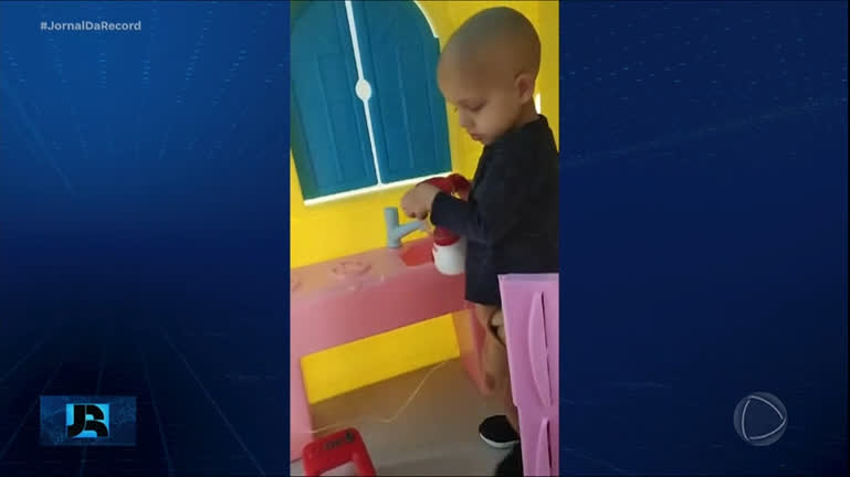 policia-rodoviaria-federal-ajuda-familia-gaucha-a-trazer-remedio-para-filho-com-cancer-infantil