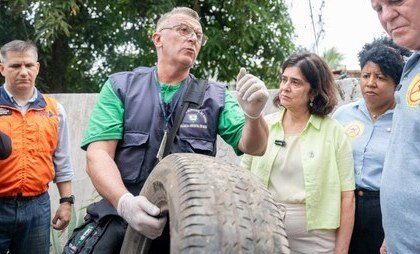 criancas-e-adolescentes-poderao-ser-vacinados-contra-dengue-em-escolas,-diz-ministra-da-saude