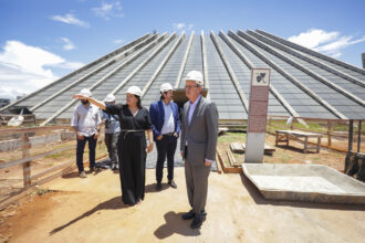 reforma-do-teatro-nacional-recebe-visita-tecnica