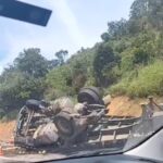 carreta-tomba-e-deixa-um-ferido-na-rodovia-fernao-dias-em-brumadinho