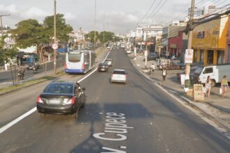 mulher-fica-ferida-apos-ser-atropelada-por-carro-na-avenida-cupece