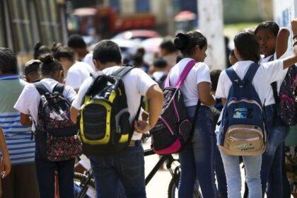 senado-aprova-jornada-minima-diaria-de-7-horas-para-estudantes-do-ensino-integral