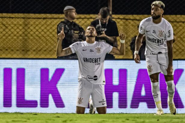 atacantes-decidem,-corinthians-supera-sao-bernardo-e-avanca-na-copa-do-brasil