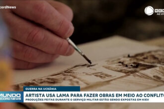 artista-ucraniano-usa-lama,-argila-e-cinzas-para-produzir-obras-em-meio-a-guerra