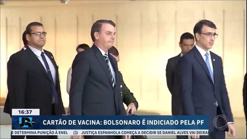 pf-indicia-bolsonaro-na-investigacao-do-suposto-esquema-de-falsificacao-no-cartao-de-vacina-contra-a-covid-19