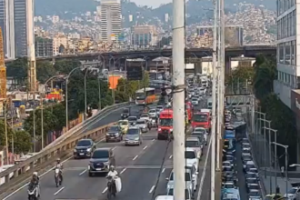 transito-no-viaduto-do-gasometro-nesta-quarta,-dia-20