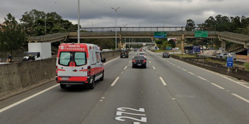 acidente-entre-carro-e-moto-na-rodovia-raposo-tavares