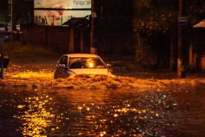 fim-do-verao,-frente-fria:-o-que-explica-as-fortes-chuvas-no-sudeste,-segundo-especialistas