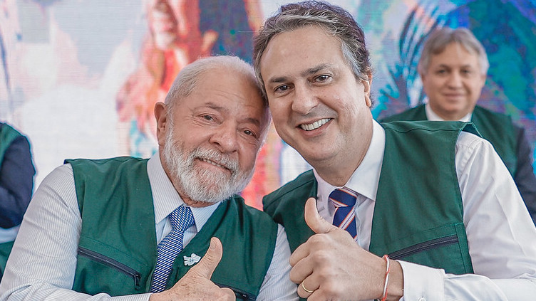 lula-anuncia-nesta-segunda-que-alunos-de-baixa-renda-receberao-1a-parcela-do-pe-de-meia-nesta-terca