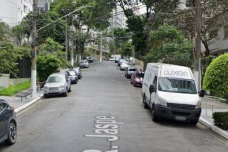 mulher-fica-ferida-apos-ser-atropelada-por-moto-na-rua-jaspe-na-aclimacao