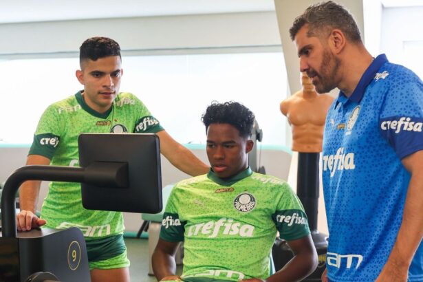 endrick-nao-participa-de-treino-do-palmeiras-e-segue-como-duvida-para-final