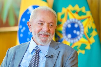 lula-diz-que-vai-pedir-para-nisia-trindade-focar-em-diminuir-filas-de-cirurgia-de-quadril-no-sus