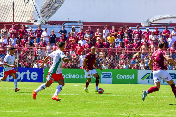 velo-clube-vence-juventus-na-javari-e-se-aproxima-do-acesso-ao-paulistao