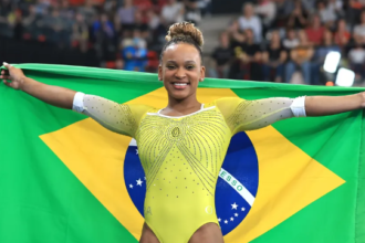 rebeca-andrade-conquista-a-prata-na-copa-do-mundo-de-ginastica-artistica