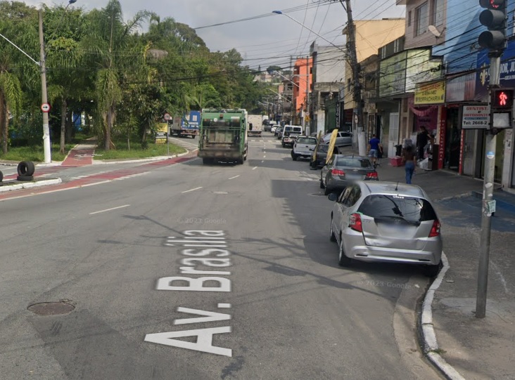 colisao-entre-automovel-e-moto-na-avenida-brasilia-em-diadema