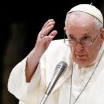 papa-francisco-revela-que-foi-usado-para-tentar-evitar-eleicao-de-bento-xvi