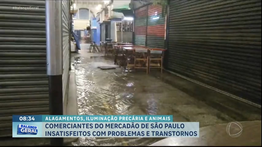 comerciantes-denunciam-alagamentos-e-infiltracoes-no-mercadao-de-sp