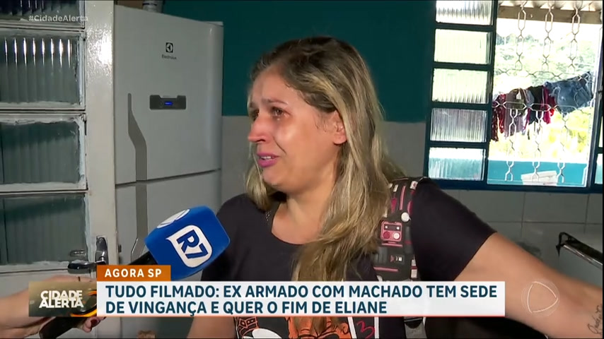 mulher-que-estava-sendo-atacada-pelo-ex-marido-com-golpes-de-machado-e-salva-pelo-vizinho