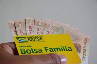 as-familias-destas-cidades-vao-receber-o-bolsa-familia-antecipado-no-dia-17/04