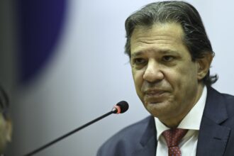 governo-aguarda-informacoes-da-petrobras-sobre-distribuicao-dos-dividendos,-diz-haddad