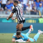 atletico-mg-vira-sobre-o-cruzeiro,-cala-mineirao-e-e-pentacampeao-do-mineiro