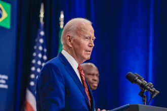 biden-promete-apoio-‘firme’-a-israel-em-caso-de-ataque-iraniano