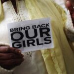 mulher-e-resgatada-apos-viver-10-anos-em-cativeiro-do-boko-haram