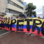 milhares-de-colombianos-protestam-contra-reformas-de-gustavo-petro