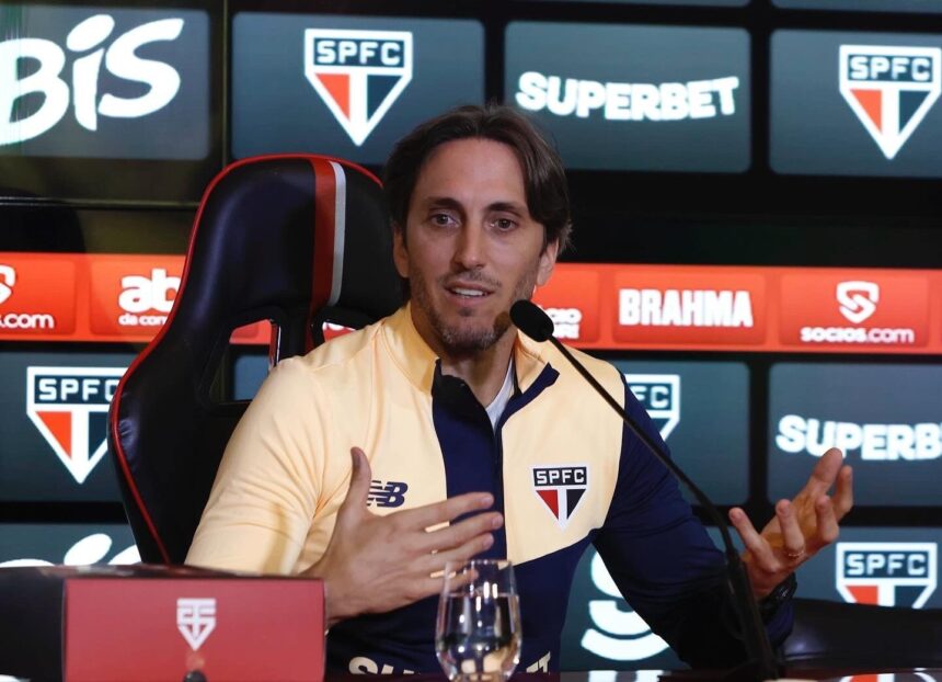 luis-zubeldia-e-apresentado-oficialmente-pelo-sao-paulo