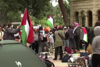 manifestantes-entram-em-confronto-em-protestos-pro-palestina-nos-eua