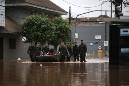 lula-volta-ao-rio-grande-do-sul-neste-domingo-(5)-para-monitorar-estragos-pelas-chuvas